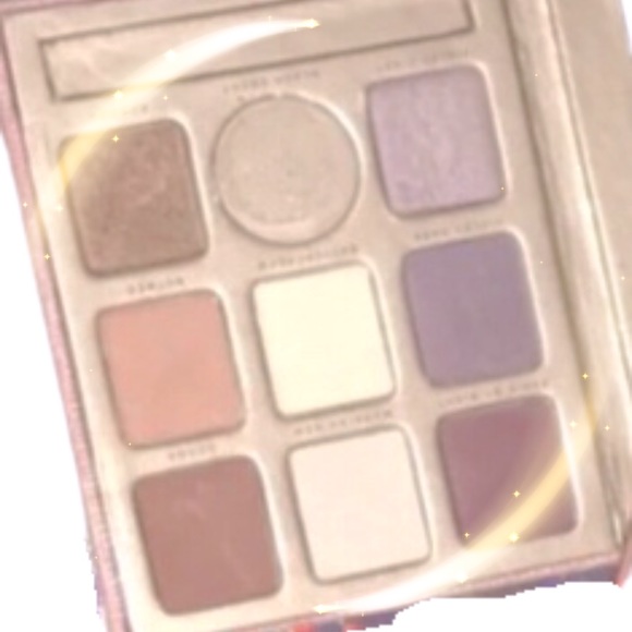 laura mercier Other - Laura Mercer palate and make up bag